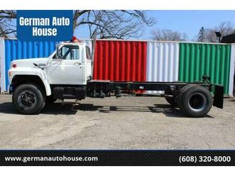 1994 ford f-700 4x2 2dr regular cab! only 12k!