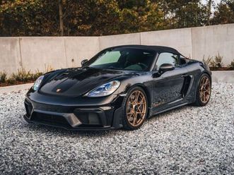 porsche 718 spyder rs weissach black bucket seats