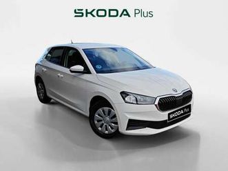 berlina con porton 1.0 tsi 70kw active 95 5p