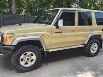 4.5d-4d lx v8 station wagon