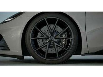 lotus emira demo - zinc grijs - zwart alcantara. vin: scclejmxxshs41224