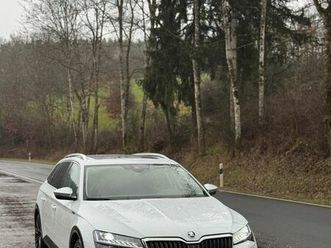skoda-superb-scout
