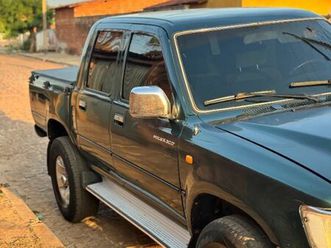 toyota hilux cd srv 4x2 3.0 8v 90cv diesel 2002