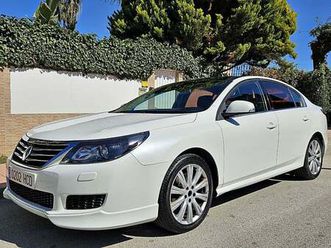 renault latitude berlina automático de 4 puertas