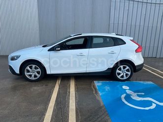 volvo v40 cross country 1.6 d2 momentum