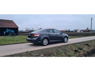 toyota avensis 2.0 executive 112 kw/152 ps 16v