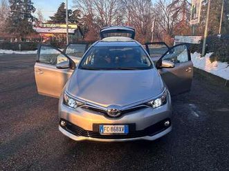 auris touring sports 1.6 d-4d lounge