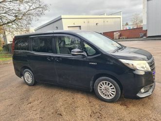 2015 voxynoah 1.8 hybrid 7 seats automatic 5door