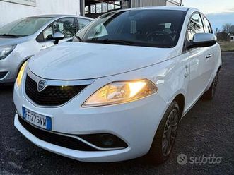lancia ypsilon 1.3 mjt 16v 95 cv 5 porte s&s mya