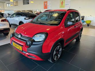 fiat panda 1.0 70 pk hybrid city cross | airco | bluetooth | all season banden | parkeersensoren