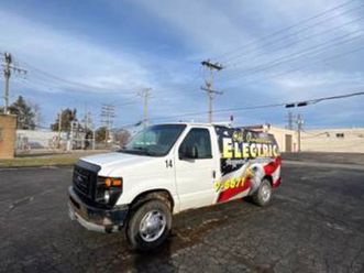 2013 ford e250 runs and drives excellent