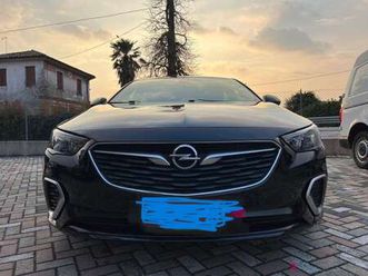 insignia 2.0 gsi biturbo 4x4 automatica 210 cv