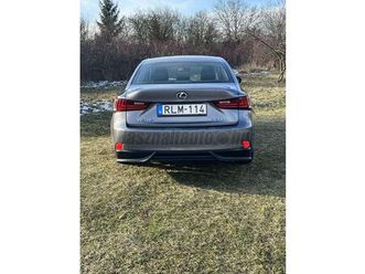 lexus is 300h executive plus cvt