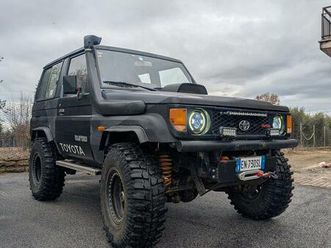 toyota land cruiser lj 70