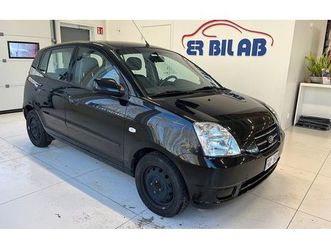 kia picanto lågmilare i fint skick