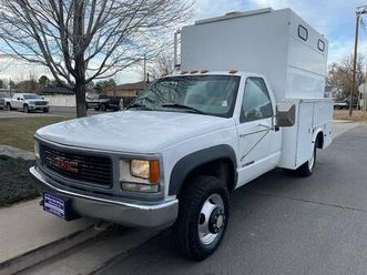1999 gmc sierra 3500 chassis sl enclosed service body dually 4x4 52k low miles