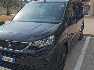 peugeut rifter autocarro