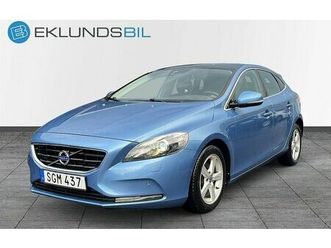 volvo v40 d4 geartronic momentum ny kamrem panorama navi
