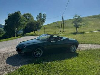 alfa romeo spider 916