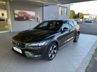 volvo v60 cross country d4 awd geartr.bus.plus