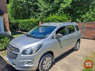 chevrolet spin lt 2017 1.8 nafta 5 asientos