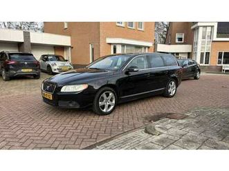 volvo v70 - 2.5t automaat i summum i dakspoiler