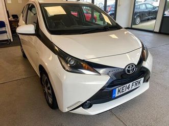 1.0 vvt-i x-play euro 5 5dr euro 5