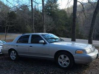 2011 ford crown victoria