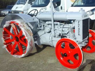 unico,il primo trattore al mondo fordson 1927