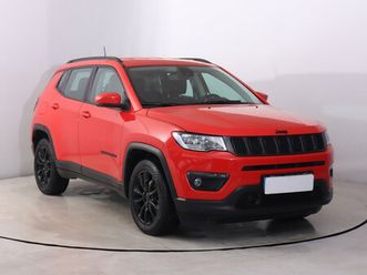 jeep compass 1.3 t-gdi koža, tempomat, park. senzory