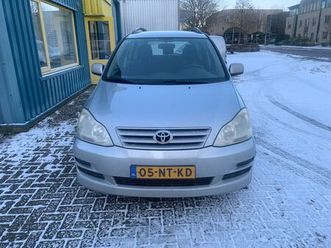 toyota avensis verso - 2.0i linea luna 7p.