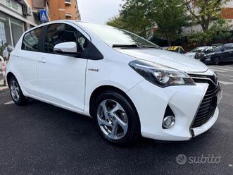 toyota yaris 1.5 full hybrid 99cv automatica no vi
