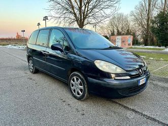 peugeot 807 2.0hdi 7 posti- 2011