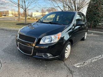 2009 chevrolet aveo5 *77,000 miles*