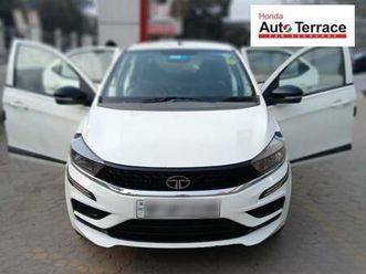 tata tiago revotron xt 2022