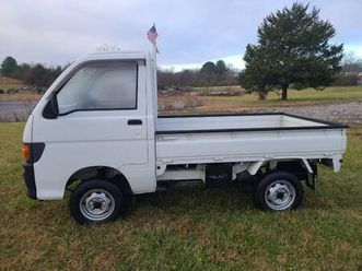 # 19 1994 daihatsu hijet 4x4, hi-lo, 5 speed. only 8,700 miles