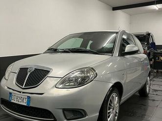 lancia y 1.2 8v