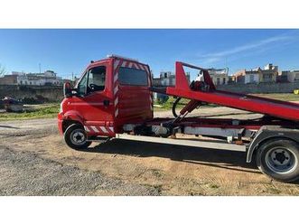 renault - renault mascot