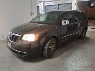 lancia voyager 2.8 turbodiesel s 177 cv