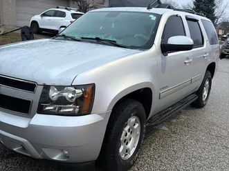 2011 chevrolet tahoe lt 4x4 – v8 – leather – dvd – new brakes &