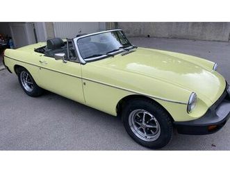 mg mgb mg b 1976 chartreuse