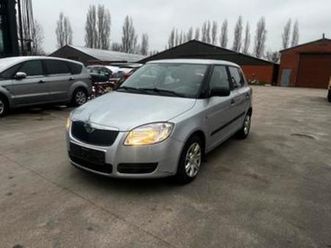 ② skoda fabia 1.2 benzine van 2010 met 130dkm — skoda — 2ememain