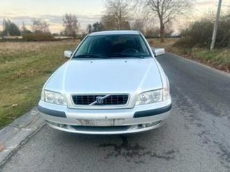 ② volvo v40*1.9diesel * 2003* 150.000km* a/c* — volvo — 2ememain