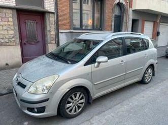 ② toyota corolla verso d4d 2.2 diesel, tubo , 7 places — toyota — 2ememain