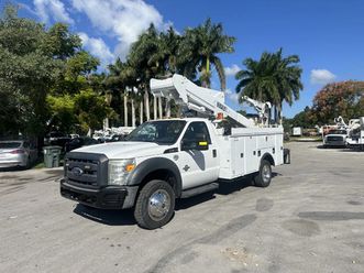 2015 ford f-550 super duty bucket truck