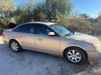 moving.... 2 cars cheap2007 ford five hundred & 02 ford windstar