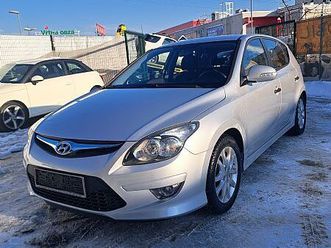 hyundai i30 1.4i cvvt style plus.hitri kredit.rezerviran