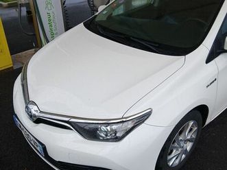 toyota auris touring sports hybride 136h dynamic