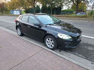 volvo v40 cross country 2.0 d2 1°eig. in perfecte staat met veel opties