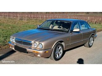 jaguar xj8 sovereign 2000